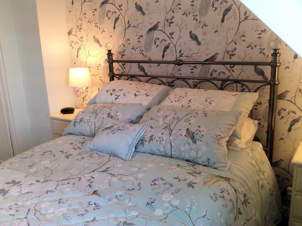 The Old Chapel B&B 洛斯特威西尔 客房 照片